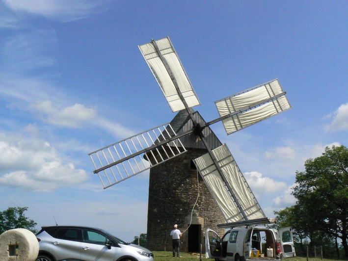 MOULIN 01 voiles.JPG